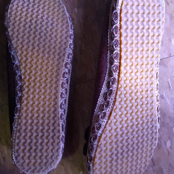 Shoes - Picture 5 of 6